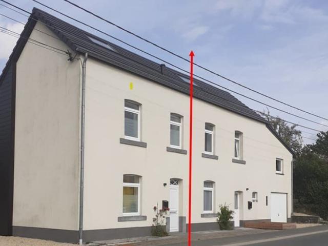 A Louer Maison 3 façades rénovée 2022 – 1 chambre + bureau