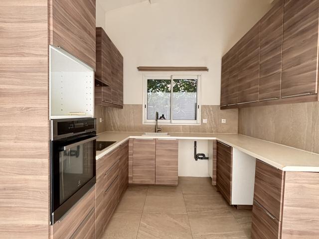À LOUER – Maison T3 de 70 m² au pied des montagnes provençales. à St JEAN DE GARGUIER | Home Invest