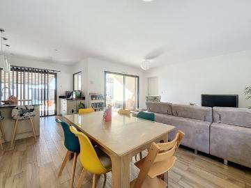 A louer Maison T4 + Studio indépendant piscine et grand terrain Aniane