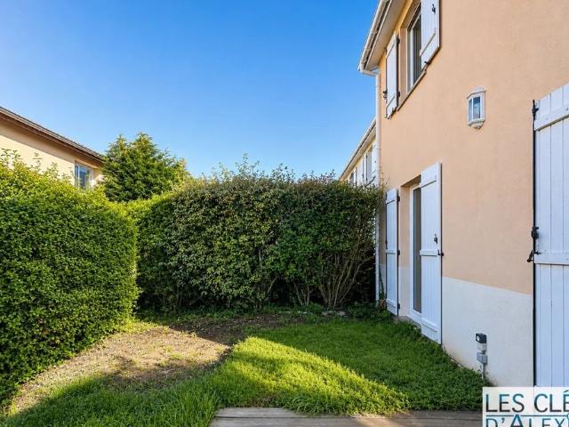 À LOUER – Maison T5 VIDE avec garage et jardin – Échalas