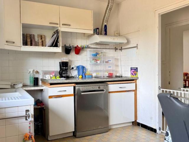 À louer maison T6 de 157 m2 avec jardin à Bessières