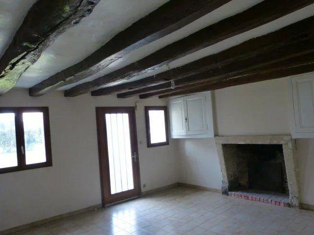 À LOUER – MAISON TYPE 3 PROCHE DU BOURG DE SAVONNIERES • Réf. GI JB G0034