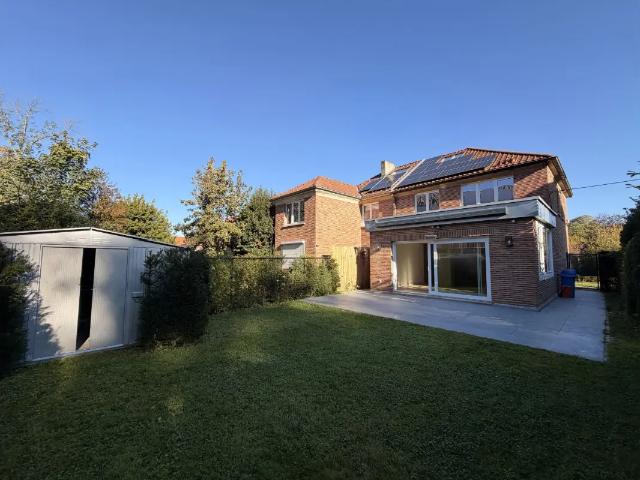 à louer Maison Uccle Square Van Bever