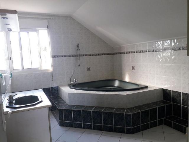 A louer, Maison / Villa, 137 m²