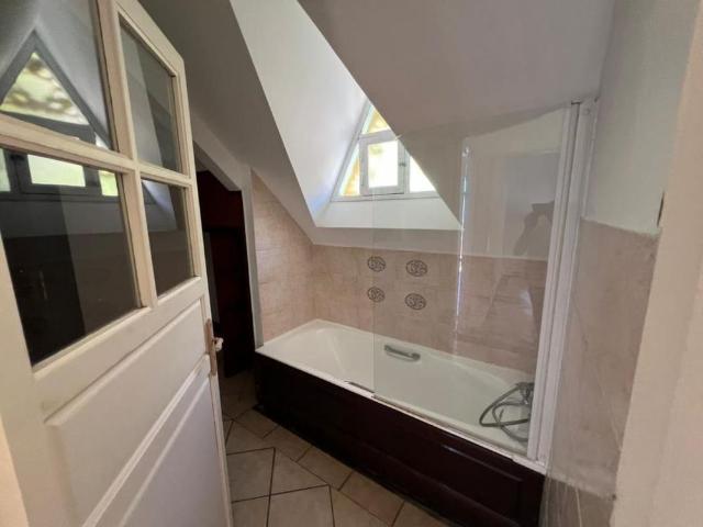 A louer, Maison / Villa, 171 m²