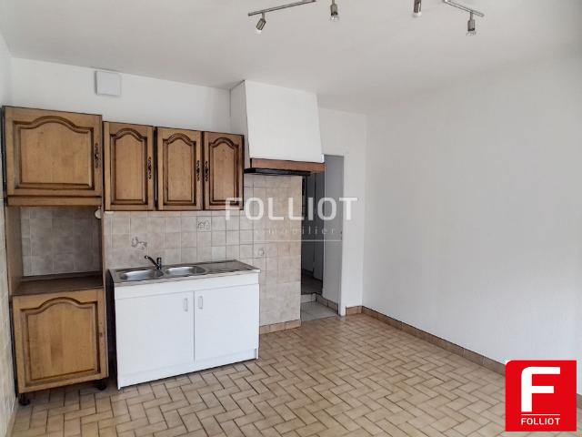 A LOUER Maison Villedieu 5 pièces 90 m2 jardin proximité du centre ville