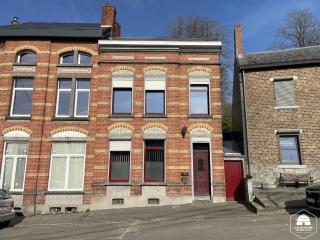 à louer Maison Walcourt rue Saint Pierre