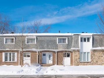 House for rent in T, Brossard