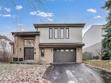 House for rent in T, Brossard