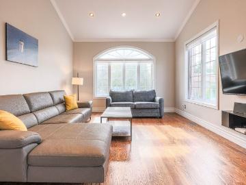 House for rent in T, Brossard