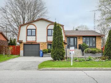 House for rent in T, Brossard