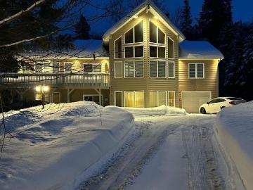 À louer / Maison à un étage et demi