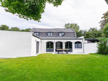 a louer: maison à villeneuve d'ascq•brigode• 3 550 €