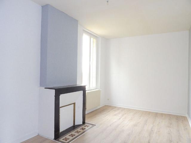 A LOUER MAISON DE TYPE 5 AVEC JARDIN ET GARAGE SECTEUR SAINT ANDRE DE CUBZAC