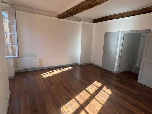 À louer – Maison de village T4 – Salernes