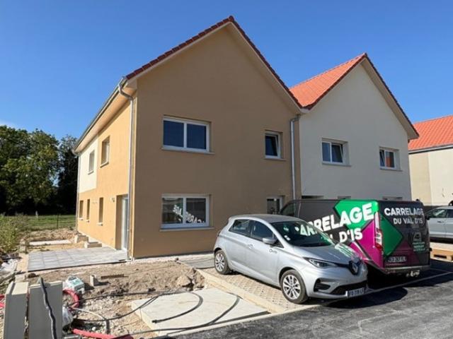 À louer Maison Duplex T4 à Clénay