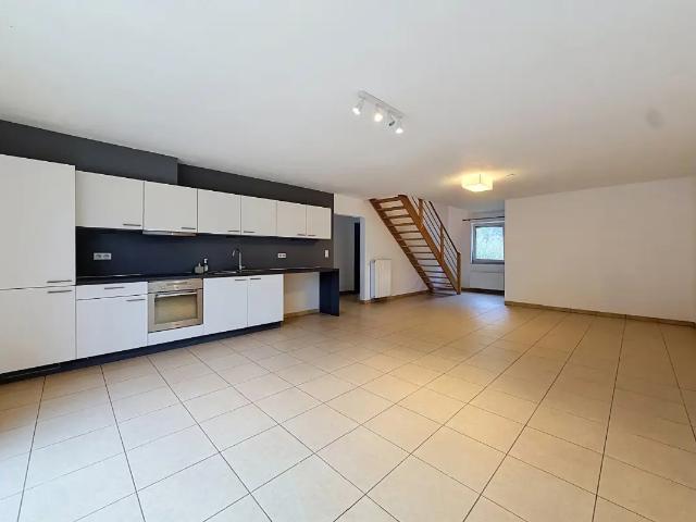 à louer Maison Florée