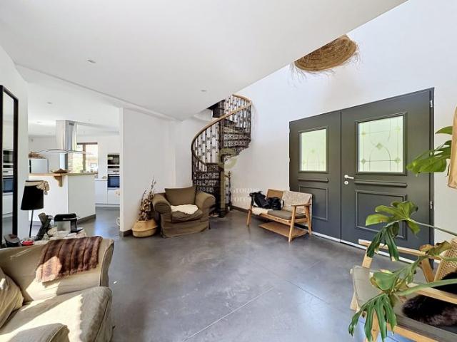À louer Maison individuelle, 7 pièces située à Willems 59780