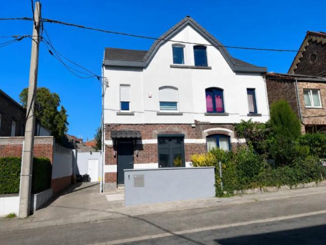 à louer Maison Lodelinsart Avenue Jean Caluwaert 1