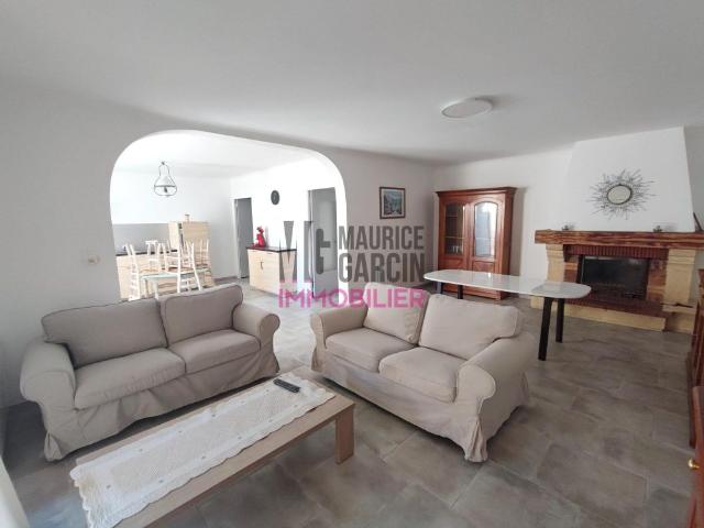 A LOUER MAISON meublée PERNES LES FONTAINES 4 pièces 99.38m²