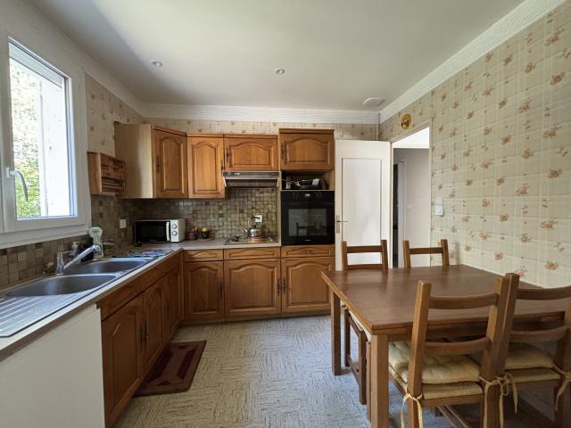 À LOUER MAISON MEUBLÉE 3 CHAMBRES JOUÉ LÈS TOURS