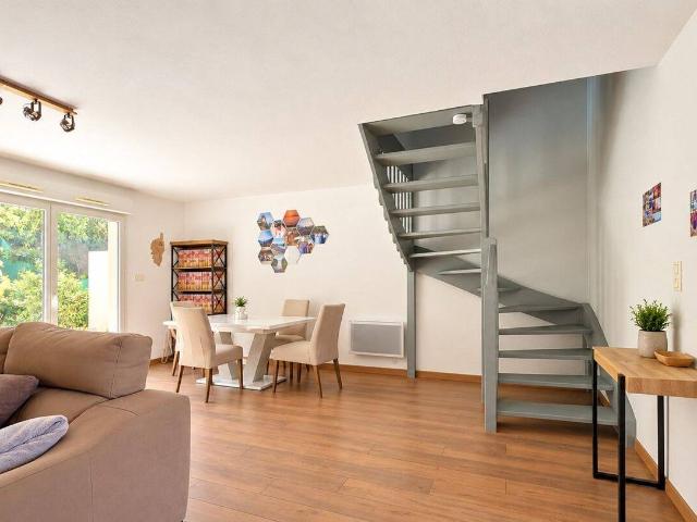 À LOUER – Maison meublée 3 pièces avec jardin et garage