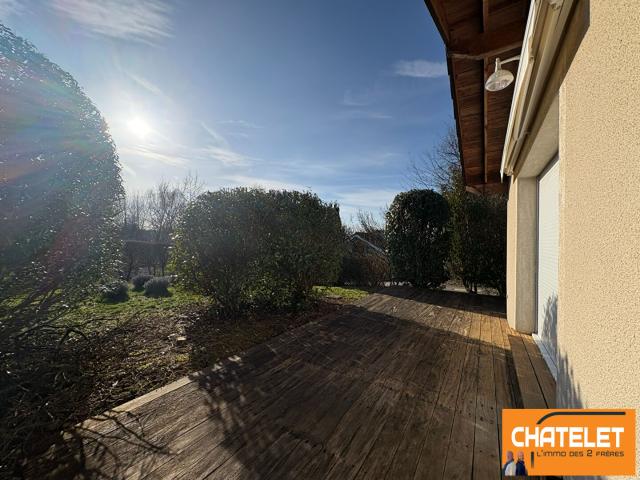 A louer maison non meublée Buellas 5 pièce s 121 m2 avec terrain de 800 m2