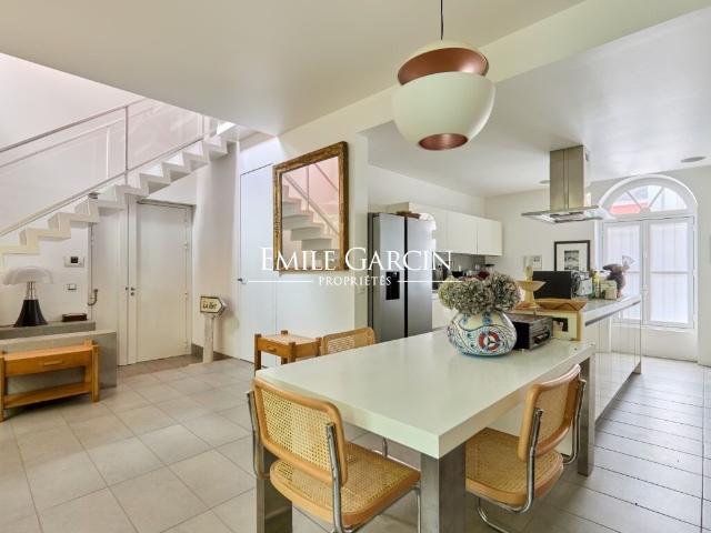 A louer Maison Paris 14ème 280 m2 climatisation