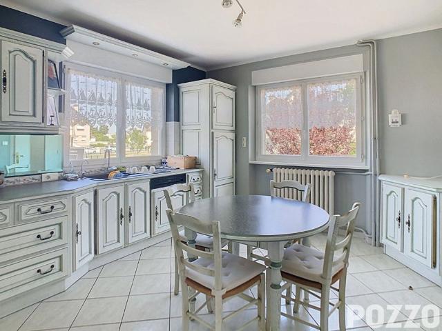 A louer Maison Pontorson 4 pièce s 104 m2, jardin, terrasse, garage, carport