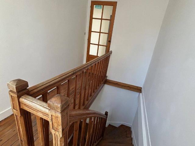 A LOUER MAISON RUE LABOTTIERE AVEC GARAGE DE 111.14 M²
