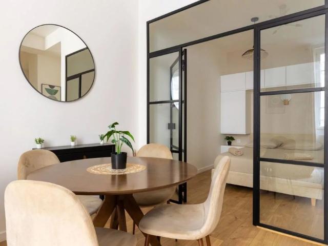 A Louer Marseille 13001 Centre Ville / Rue de la Glace T3 meublé 45m2 rénové à neuf