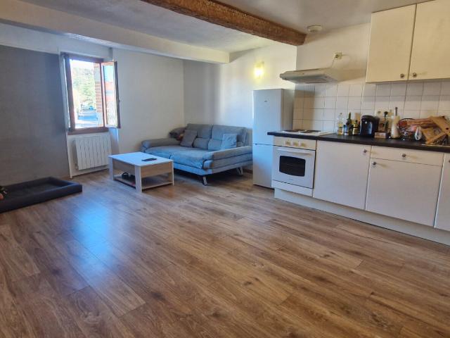 A LOUER MAUZAC Appartement 3 pièces de 69 m² au centre ville G1247 JG