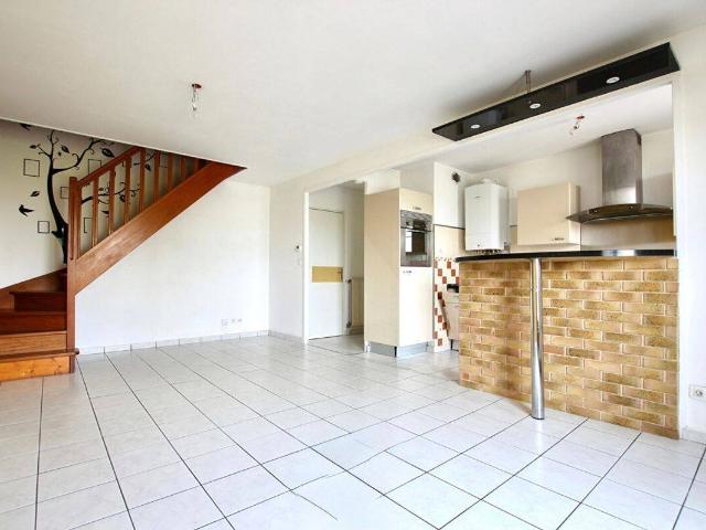 A LOUER MIONS Centre Appartement T3 980 € CC