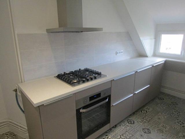 A LOUER MONTIGNY LES METZ F4 RÉNOVÉ AVEC CUISINE EQUIPÉE