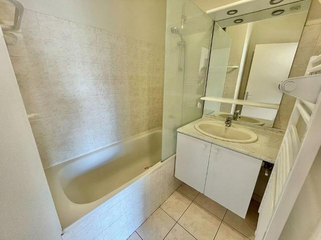 A LOUER NANTES CENTRE Bel appartement 2 piï¿½ces de 48 mï¿½ avec BALCON + BOX FERMï¿½