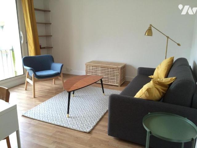 A LOUER NANTES Guist'Hau APPARTEMENT T1 MEUBLE + parking sous sol