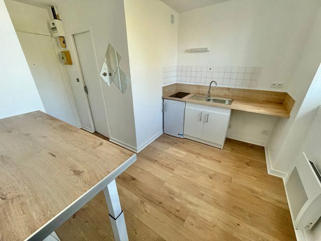 A LOUER NANTES ST CLEMENT APPARTEMENT T1