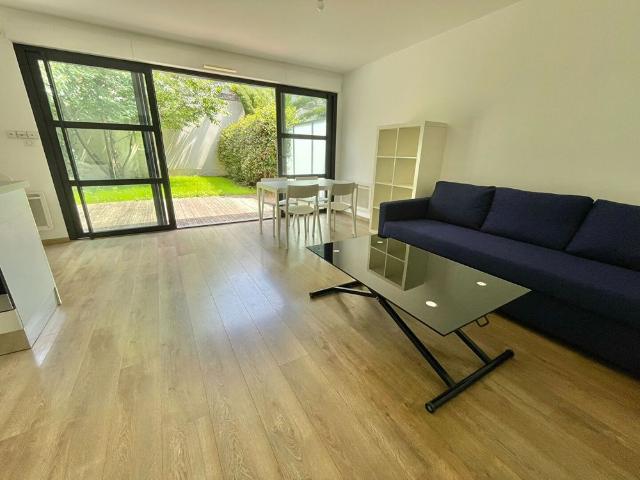 A LOUER NANTES ST CLEMENT Appartement Type 2 Meublï¿½ de 45.12 mï¿½ avec TERRASSE et JARDIN