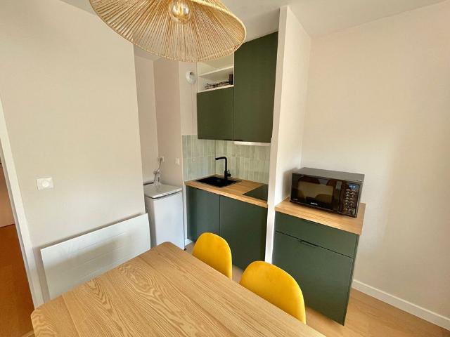 A LOUER NANTES ST CLEMENT Studio ENTIEREMENT MEUBLï¿½ de 22,39 mï¿½