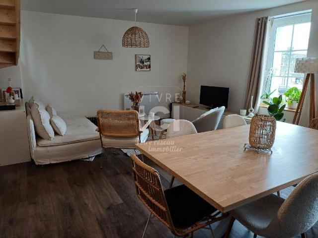 A louer Orvault plein bourg T3 en duplex rénové à neuf