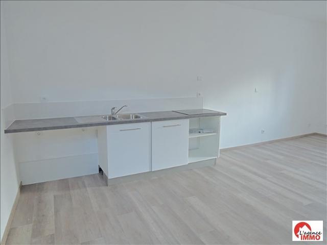 A LOUER AU COEUR DE BOUAYE MAISON MEUBLEE TYPE 2 DE 37 M2