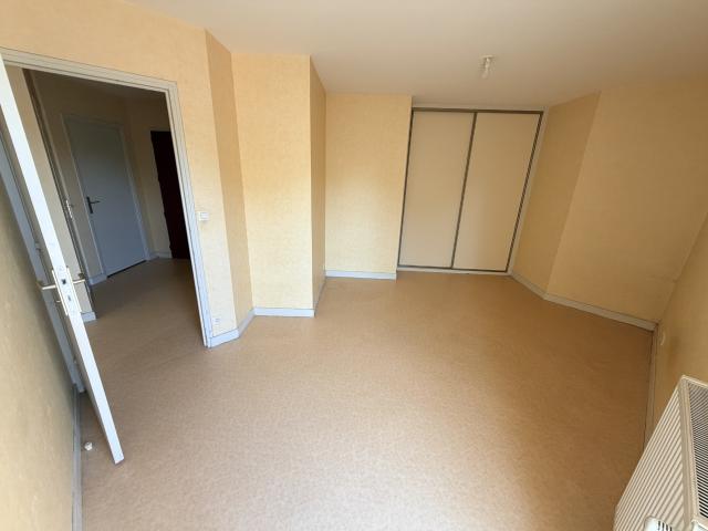 A LOUER Avenue d'Orléans T2 de 55.70m2