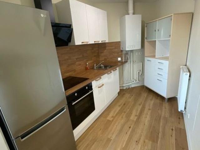 A LOUER Avenue d'Orléans Studio avec prêt de meubles de 42.30m²