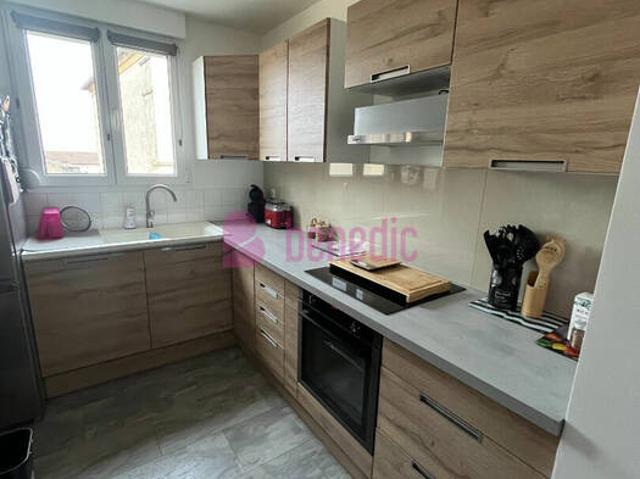 A LOUER AVRIL Appartement F4