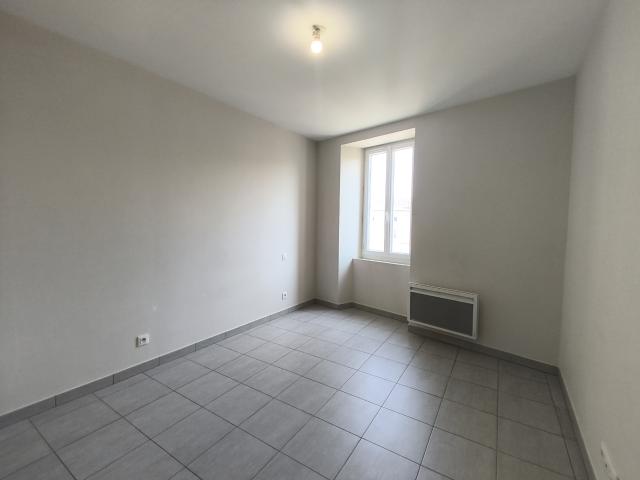À louer à Duras: grand appartement avec 2 pièces