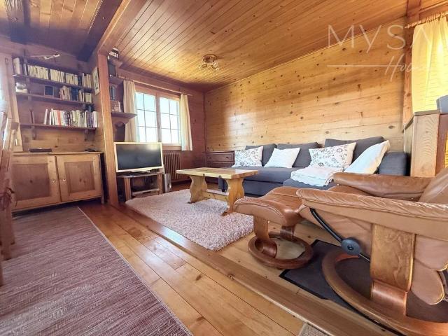 A louer a la saison d'hiver chalet avec cachet rénové au coeur d'Haute Nendaz