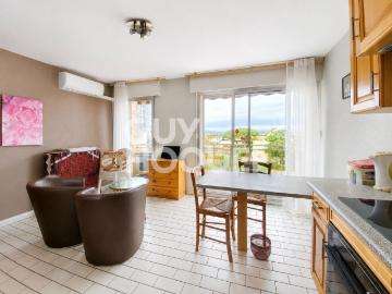 A louer à l'année Appartement STUDIO Canet en Roussillon Stationnement