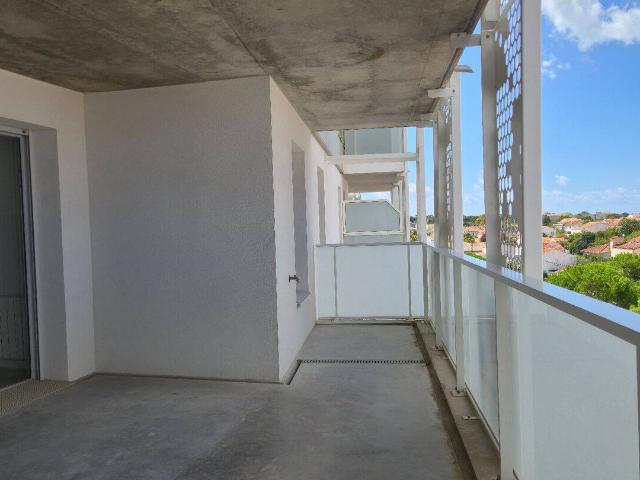 À louer à l'année Appartement T4 de 83,48 m² à Royan