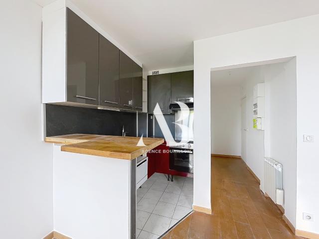 À louer NANGIS Appartement 2 pièces de 36,56 m2 à deux pas de la gare, avec cave et stationnement