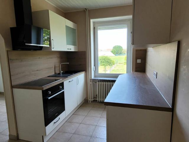 A LOUER A SEINGBOUSE APPARTEMENT F3 AU RDC D'UNE MAISON !
